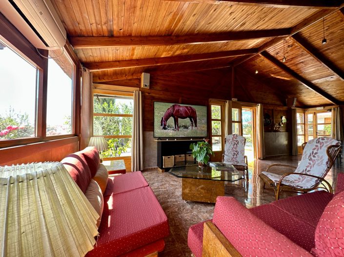 Image No.11-5 Bed Property for sale