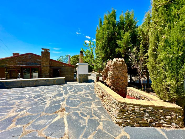 Image No.103-5 Bed Property for sale