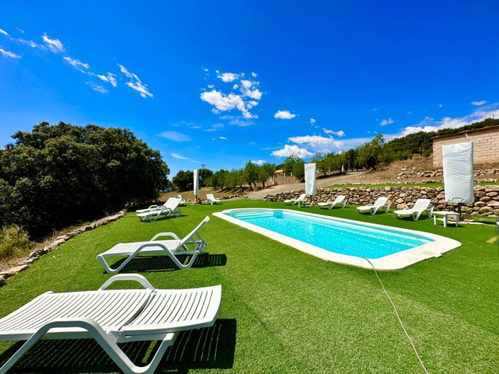 Image No.107-5 Bed Property for sale