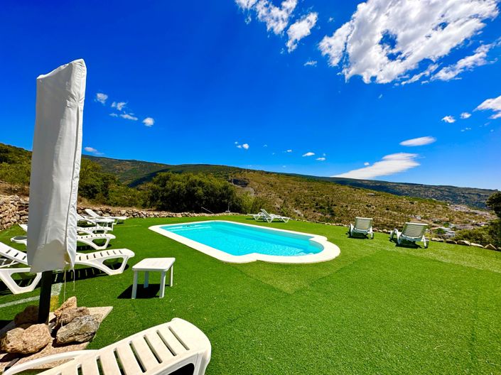 Image No.110-5 Bed Property for sale