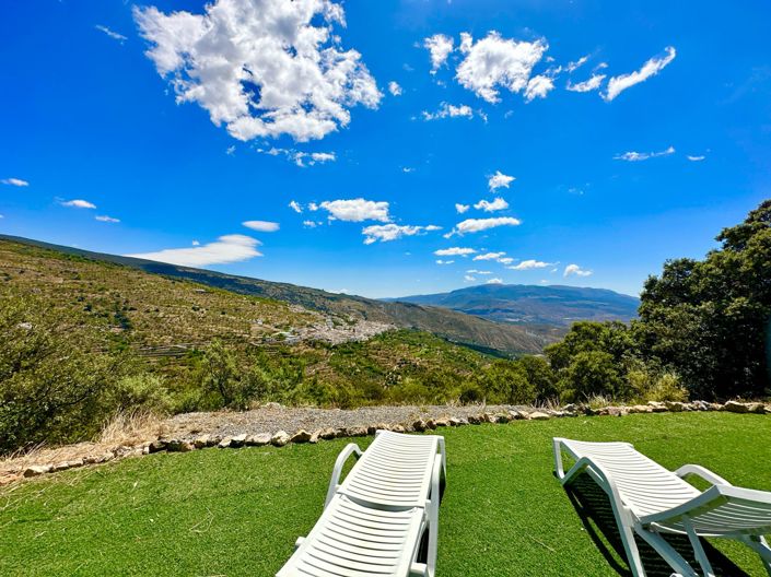 Image No.113-5 Bed Property for sale