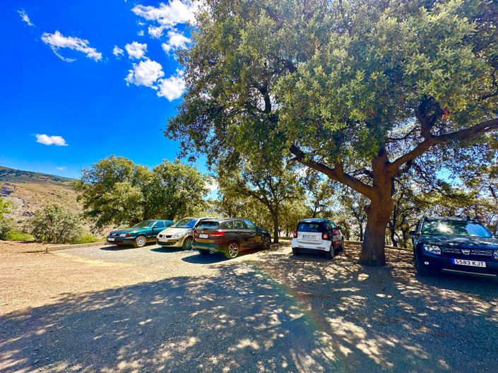 Image No.120-5 Bed Property for sale