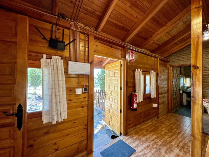 Image No.24-5 Bed Property for sale