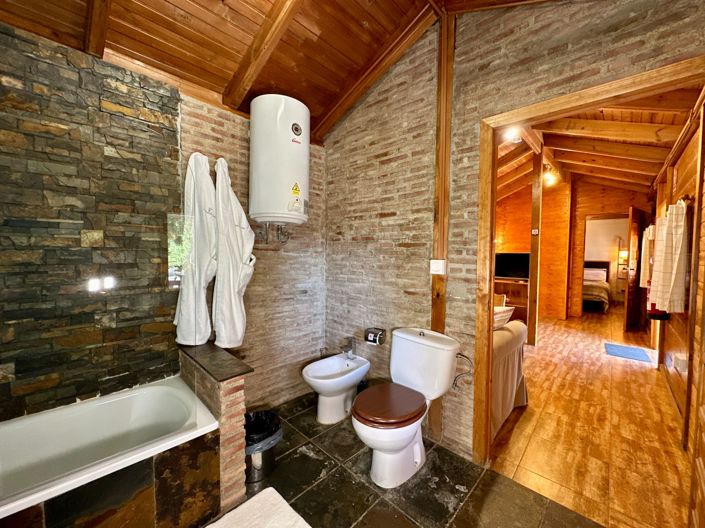 Image No.29-5 Bed Property for sale