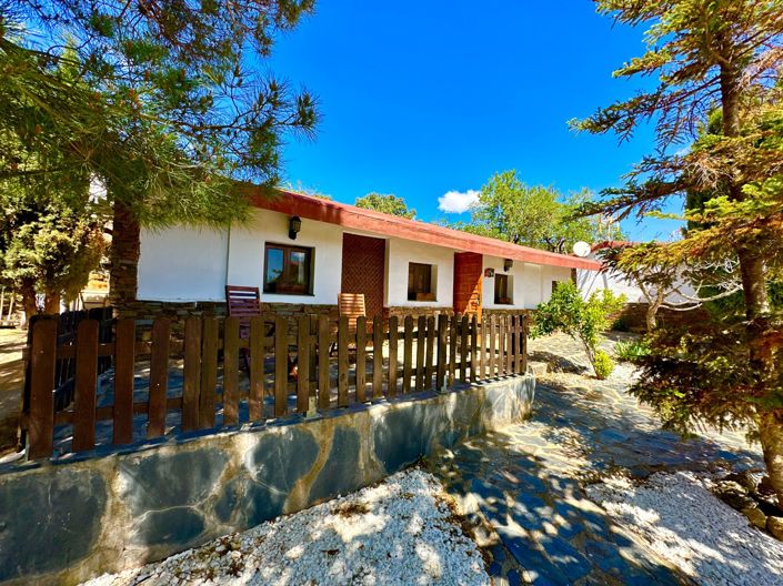 Image No.32-5 Bed Property for sale