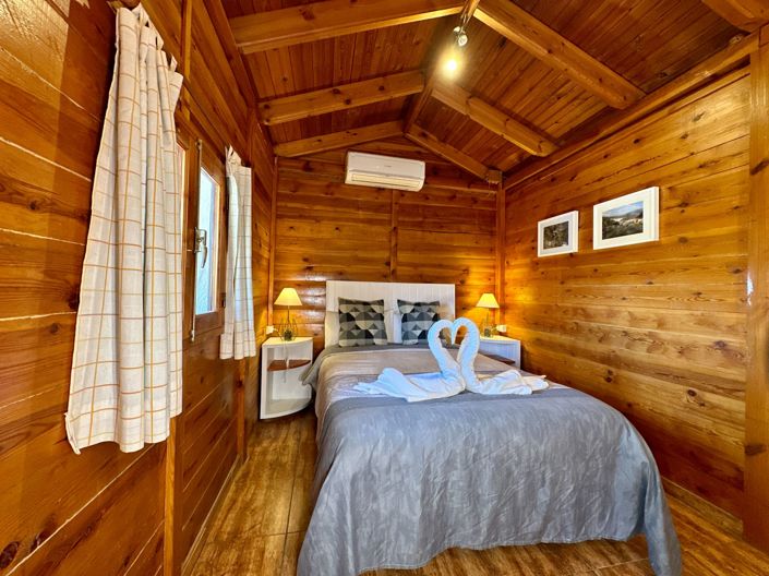 Image No.43-5 Bed Property for sale