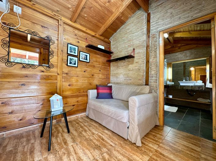 Image No.53-5 Bed Property for sale