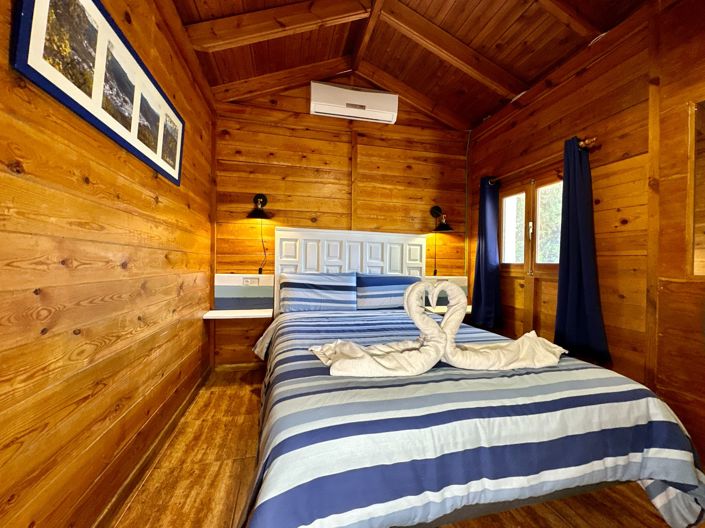 Image No.73-5 Bed Property for sale