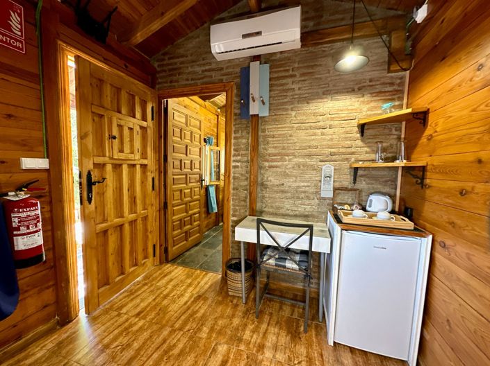 Image No.78-5 Bed Property for sale