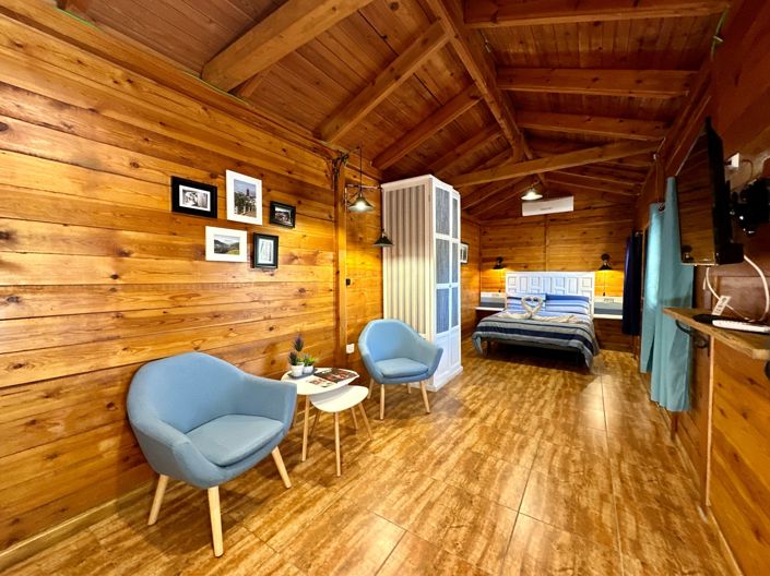 Image No.79-5 Bed Property for sale