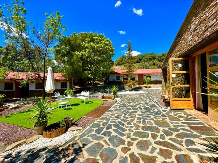 Image No.85-5 Bed Property for sale