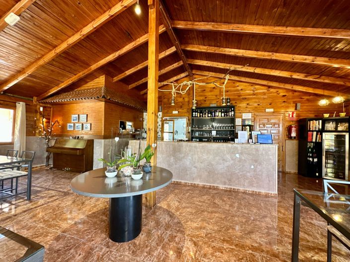 Image No.10-5 Bed Property for sale