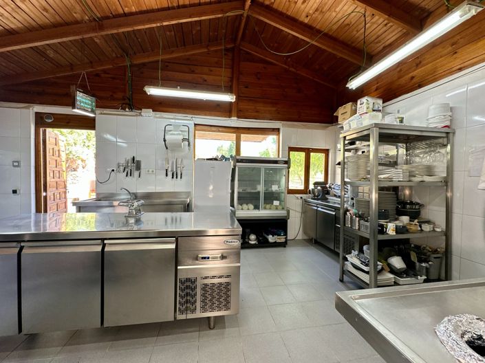 Image No.92-5 Bed Property for sale