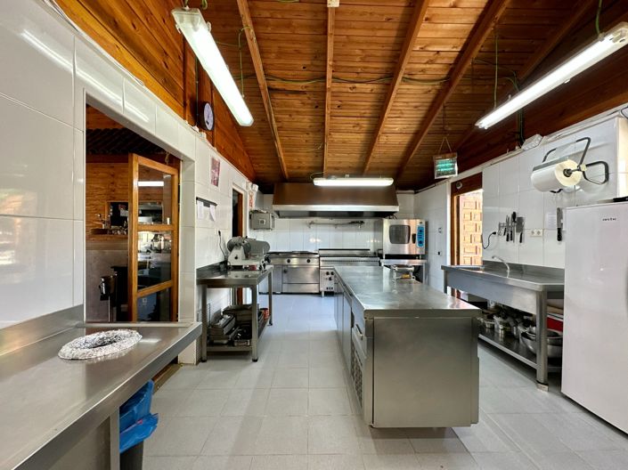 Image No.93-5 Bed Property for sale