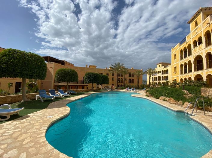 Image No.52-2 Bed Property for sale