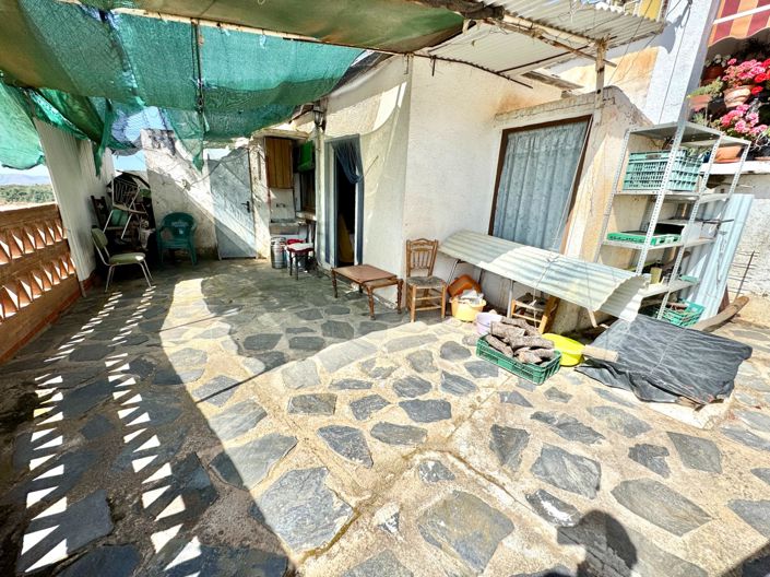 Image No.30-4 Bed House for sale