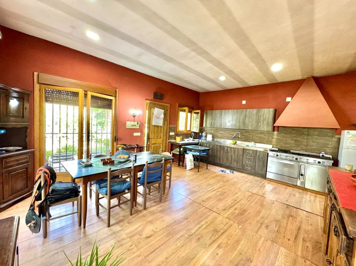 Image No.2-2 Bed House for sale