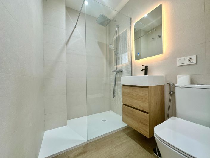 Image No.11-2 Bed Apartment for sale