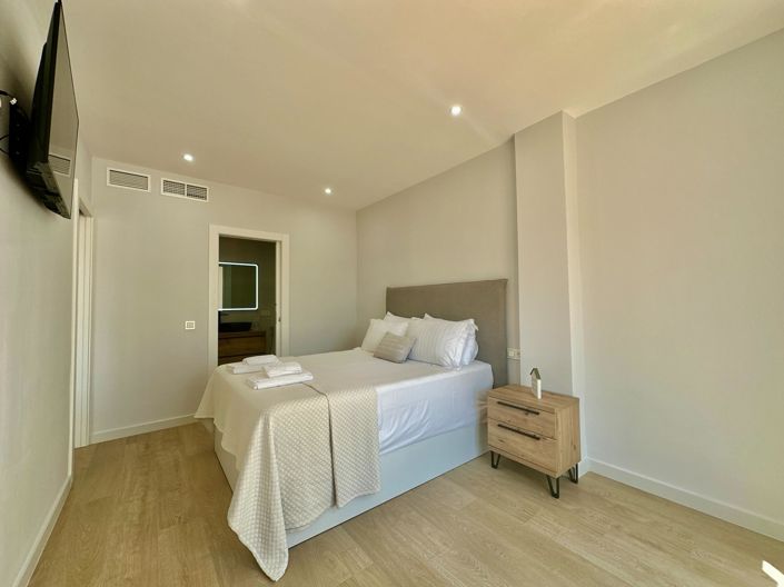 Image No.20-2 Bed Apartment for sale