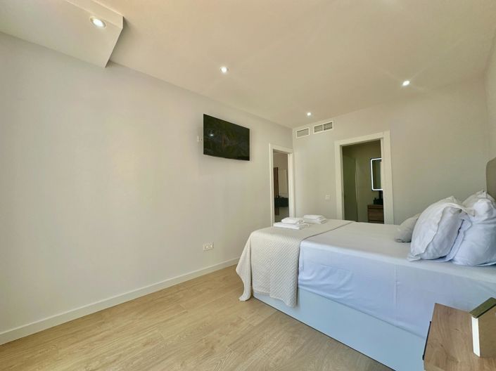 Image No.24-2 Bed Apartment for sale