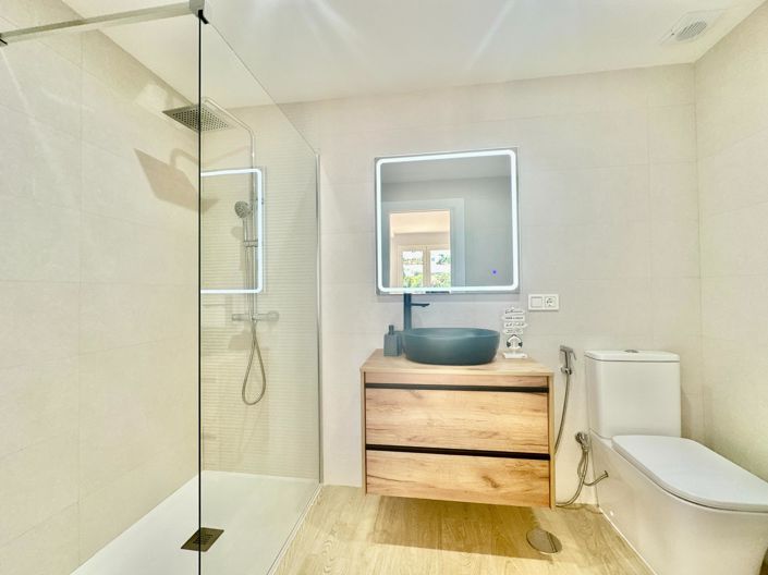 Image No.36-2 Bed Apartment for sale