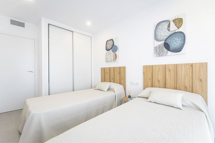 Image No.36-2 Bed Apartment for sale