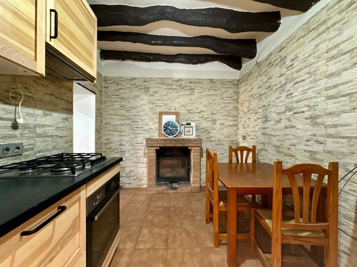 Image No.32-4 Bed Townhouse for sale