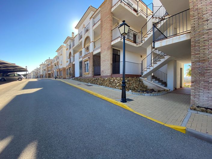 Image No.45-2 Bed Apartment for sale