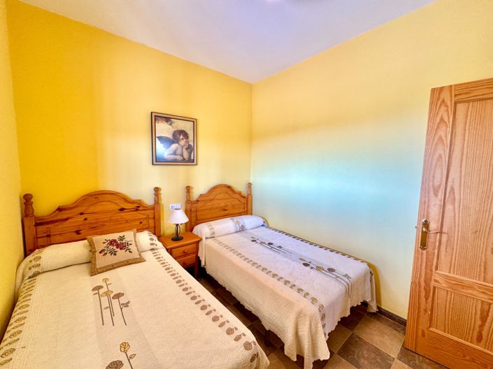 Image No.18-3 Bed Villa for sale