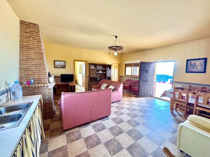 Image No.22-3 Bed Villa for sale