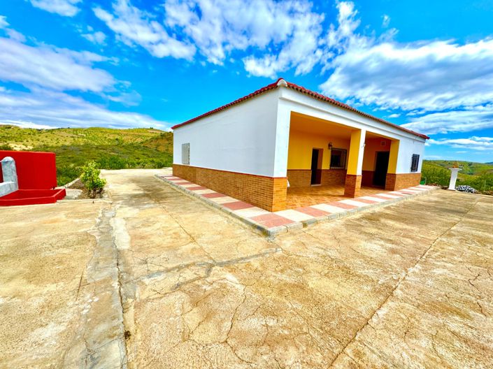 Image No.35-3 Bed Villa for sale