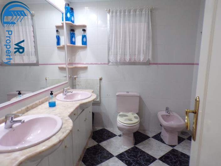 Image No.10-3 Bed Apartment for sale