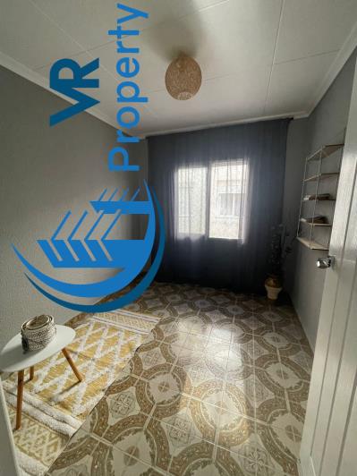 Image No.20-4 Bed Apartment for sale