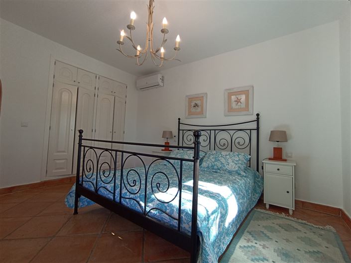 Image No.48-4 Bed Villa for sale