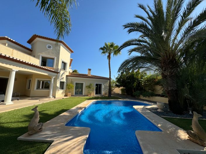 Image No.14-4 Bed Villa for sale