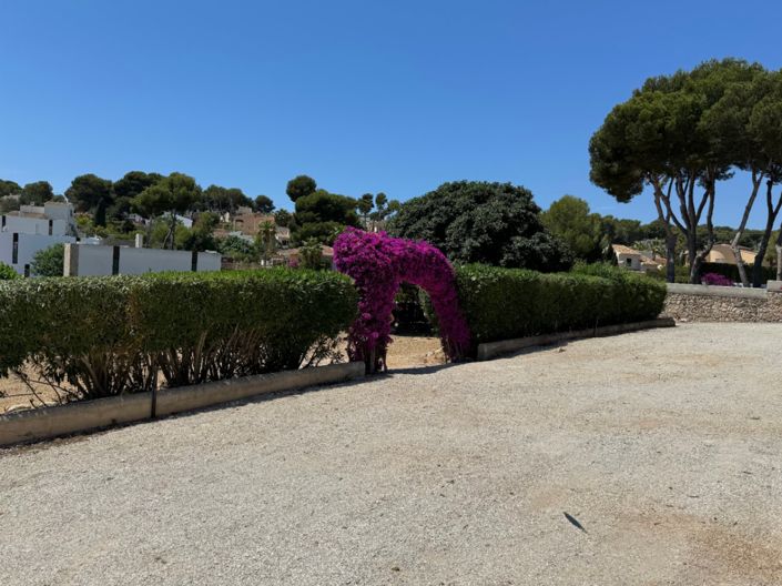 Image No.2-9 Bed Villa for sale