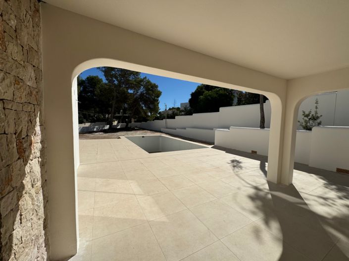 Image No.10-3 Bed Villa for sale