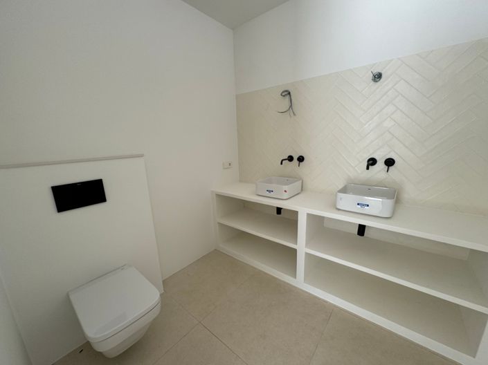 Image No.13-3 Bed Villa for sale