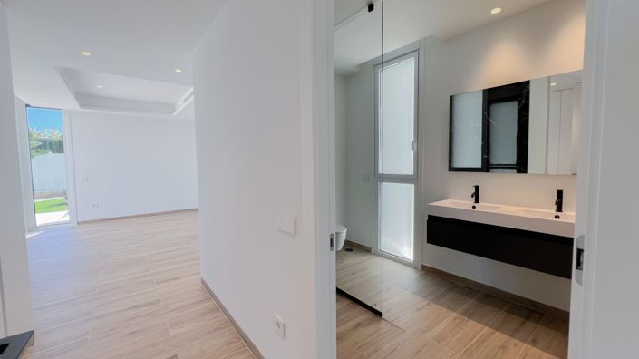 Image No.16-4 Bed Villa for sale