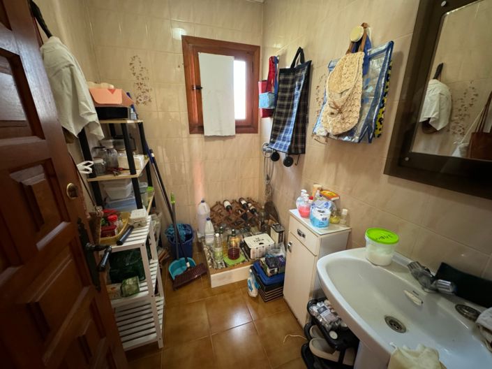 Image No.40-5 Bed Villa for sale