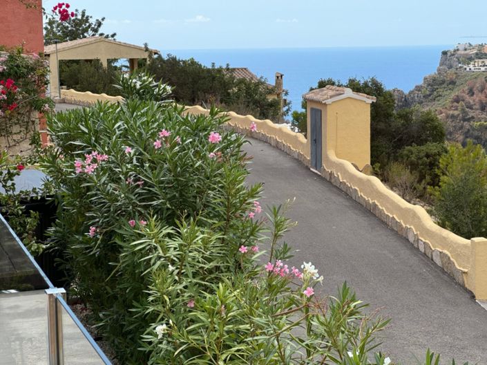 Image No.65-3 Bed Villa for sale