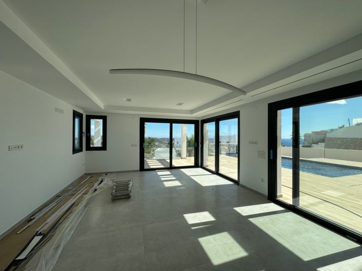 Image No.13-3 Bed Villa for sale