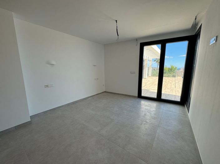 Image No.18-3 Bed Villa for sale