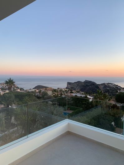 Image No.2-3 Bed Villa for sale