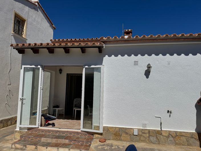 Image No.27-2 Bed Villa for sale