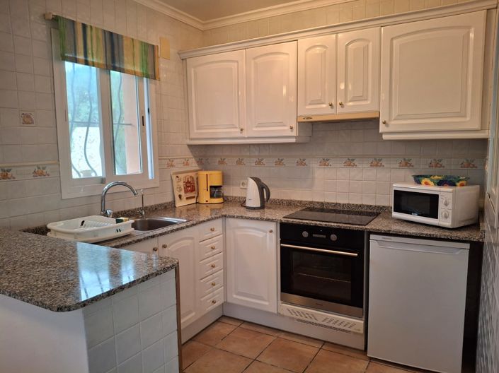 Image No.8-2 Bed Villa for sale