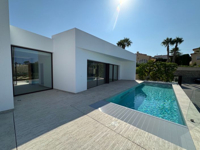 Image No.18-4 Bed Villa for sale