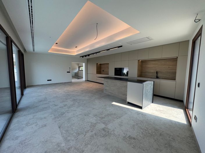 Image No.26-4 Bed Villa for sale