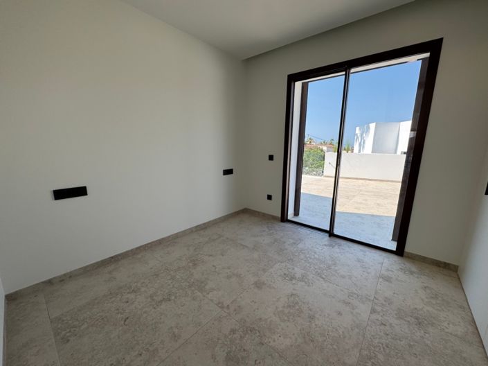 Image No.31-4 Bed Villa for sale