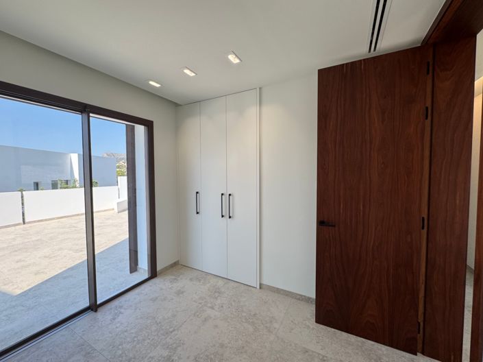 Image No.32-4 Bed Villa for sale